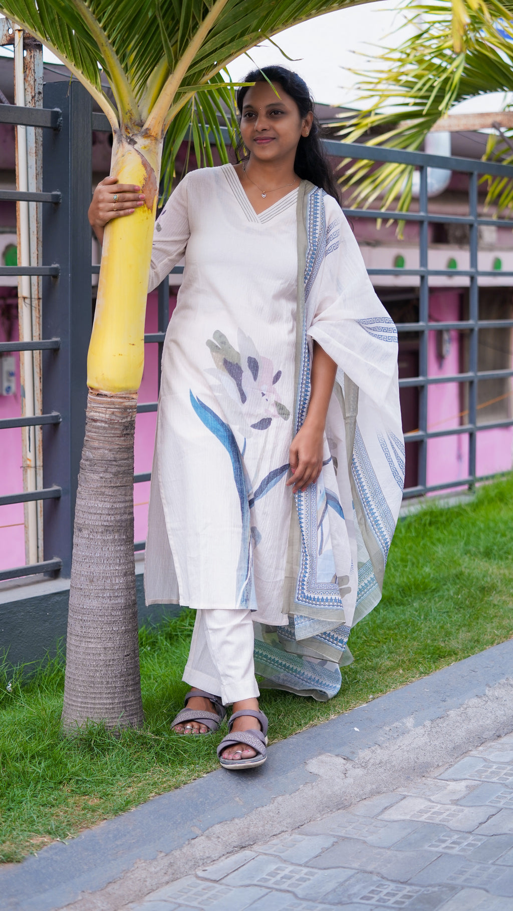 Signature Off-White digital print kurta set